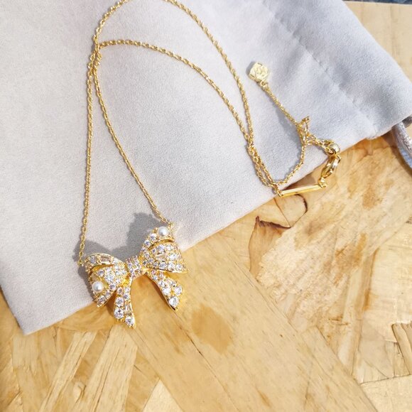 NEW Kendra Scott Krista White Mix Bow Necklace Gold - Picture 3 of 3